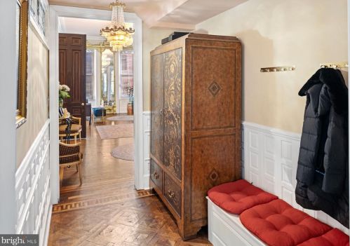 758 10th St, Philadelphia PA 19123-1966 exterior