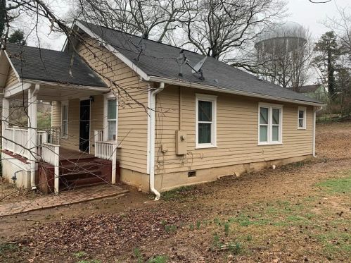 1871 Center Ave, Atlanta, GA 30344-4655