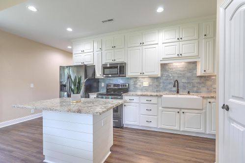 1275 Long Acre Dr, Bonneau SC  29431-3602 exterior