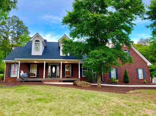 636 Macedonia Rd, Porterdale, GA 30014-5845