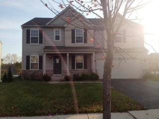 1018 Mountain View Dr, Joliet, IL 60432-0755