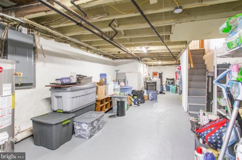 808 Belgrade St, Philadelphia PA 19125-3513 exterior