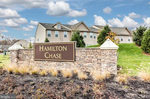 56 Sundance Dr, Trenton, NJ 08619-3967