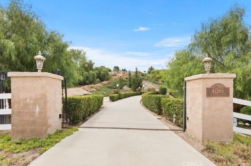 41365 Chaparral Dr, Temecula, CA 92592-8472