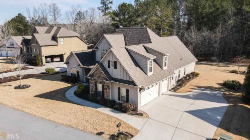 427 Vanderbilt Pkwy, Newnan, GA 30265-2328