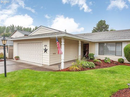 15785 Highland Ct, Portland, OR 97224-3501