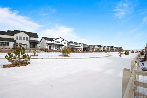 27717 Costilla Dr, Denver CO  80016 exterior