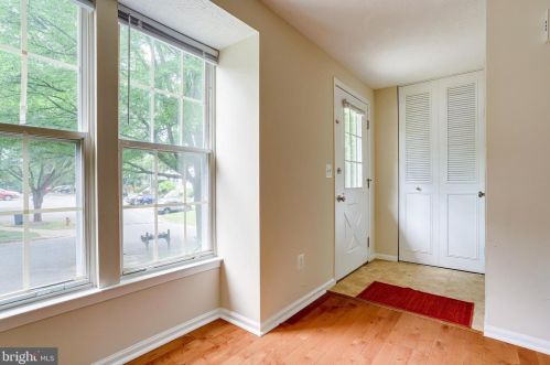 11766 Bayfield Ct, Herndon, VA 20194-1815
