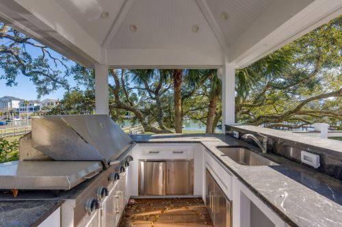 55 Waterway Island Dr, Isle Of Palms SC  29451-2728 exterior