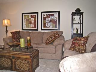 915 County Road D, Saint Paul MN  55109-5289 exterior
