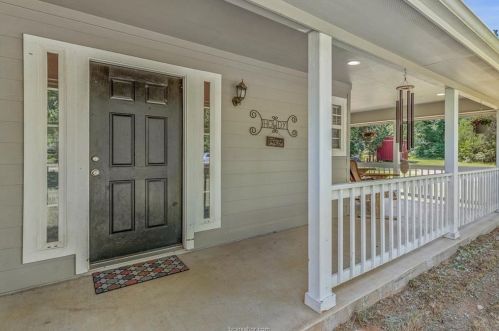 16740 Wilson Pasture Rd, Bryan, TX 77808-6338