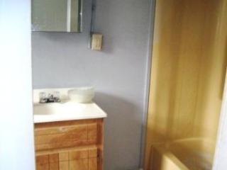 1839 Hillcrest Ave, Springfield MO  65802-1233 exterior