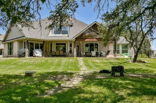 2019 Grn Wing, Granbury TX 76049-5560 exterior