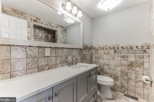 1302 Chestnut Pl, Haddon Heights NJ  08035-1810 exterior