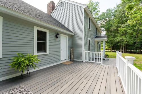 36 Juniper Dr, Amherst, NH 03031-3029