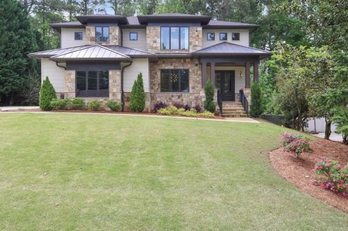 40 Bonnie Ln, Atlanta, GA 30328-3033
