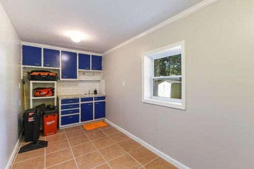2777 Hedgewood Dr, Atlanta GA  30311-1231 exterior