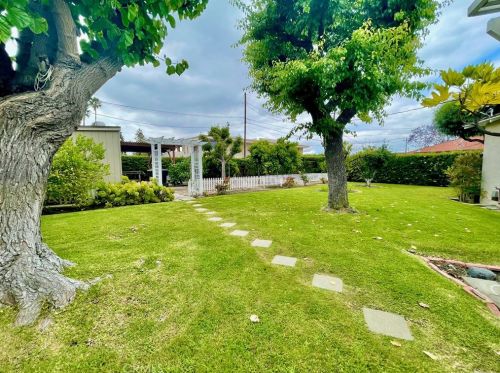 239 Evelyn Dr, Anaheim CA  92805-3419 exterior