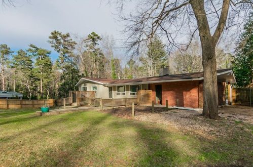 920 Hickory Dr, Marietta, GA 30064-3610