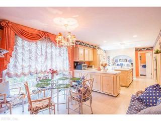6895 Hunt Rd, Norfolk, VA 23518-4951