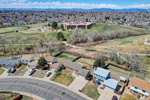 1246 Croke Dr, Denver CO  80260-5427 exterior