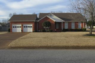 110 Kristi Ln, Bolivar, TN 38008-1400