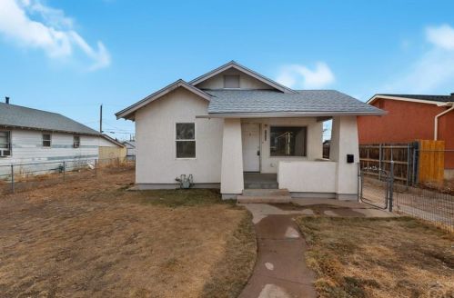 1824 10th St, Pueblo, CO 81001-3418