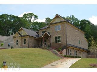 233 Scenic Falls Blvd, Hoschton, GA 30548-1284