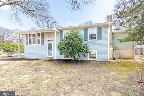 339 Sturtons Ln, Riviera Beach, MD 21122-5123