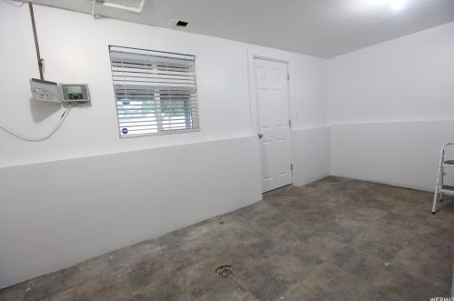 621 Hilo St, Sandy UT 84070-0904 exterior