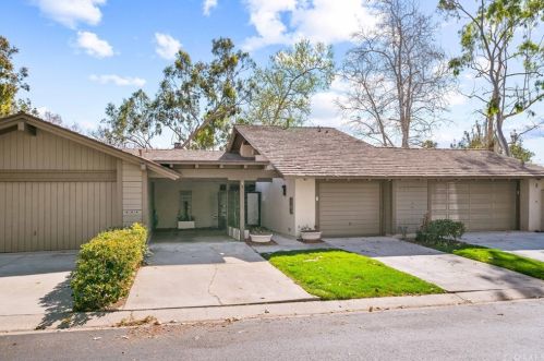 4 Montanas Sud, Irvine CA  92612-2609 exterior