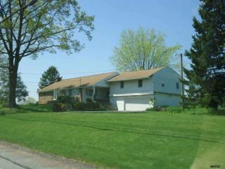 1625 Canal Rd, York, PA 17315-3603