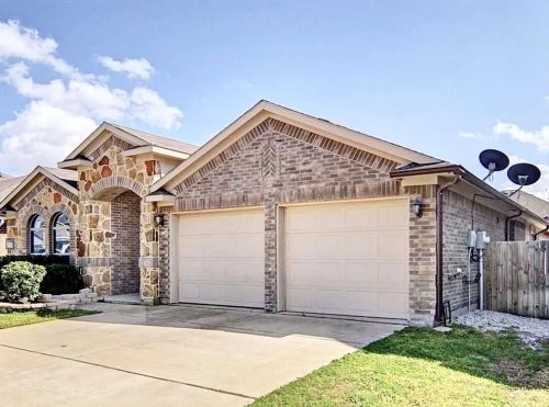 1516 Grassy View Dr, Fort Worth TX  76177-7550 exterior