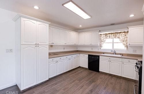 8476 Colorado Ave, Riverside CA  92504-2303 exterior