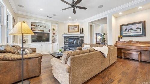 1862 Bradley St, Riverside CA 92504-5435 exterior