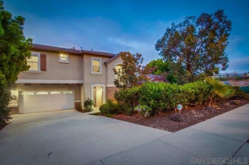 682 Westlake St, Encinitas, CA 92024-3777