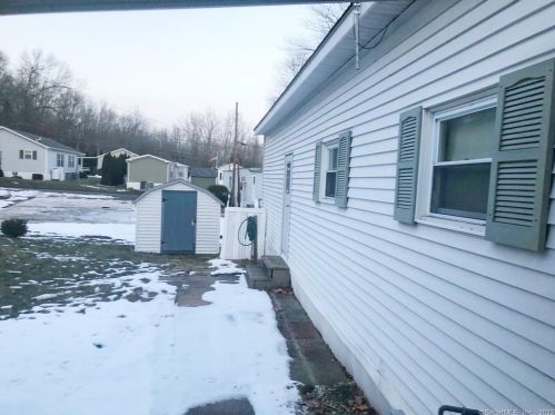 8 Cedar Rd, Southington, CT 06489-1407