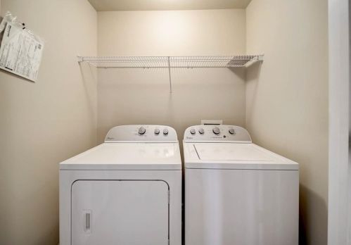 1645 Emory Pl Dr, Atlanta GA  30329-4716 exterior