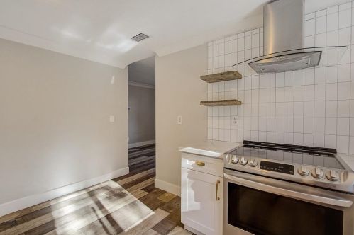 8666 Elk Ridge Way, Elk Grove, CA 95624-2246