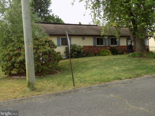 35 Jerome Ave, Erial, NJ 08081-1522