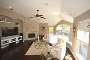 10910 River Oaks Dr, Frisco TX  75035-8431 exterior