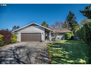 1345 15th Ln, Damascus, OR 97030