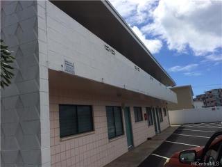 2639 Kapiolani Blvd, Honolulu HI  96826-4841 exterior