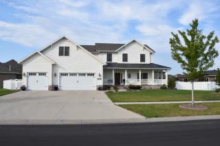 4159 Furnberg Pl, Fargo, ND 58104-6089