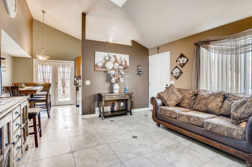 1680 Ensenada Way, Aurora, CO 80011-5334