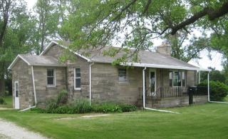 702 Main St, Stelle, IL 60919-7038