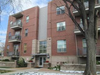 1700 Emerson St, Denver CO  80210-3230 exterior