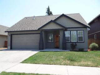 20585 Basket Flower Pl, Bend, OR 97702-9359