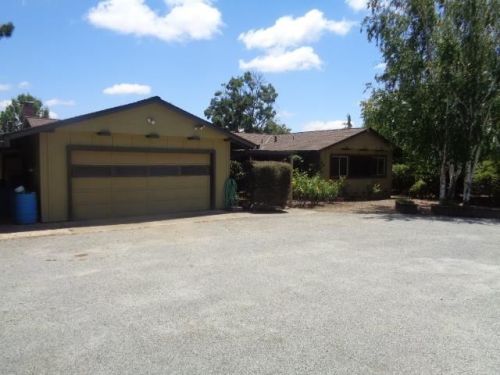 2650 Roop Rd, Gilroy, CA 95020-9199