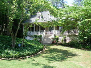9235 Bluejack Ln, Roswell, GA 30076-3609